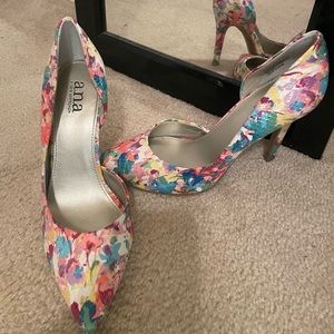Cute Colorful Pointed Toe Heels